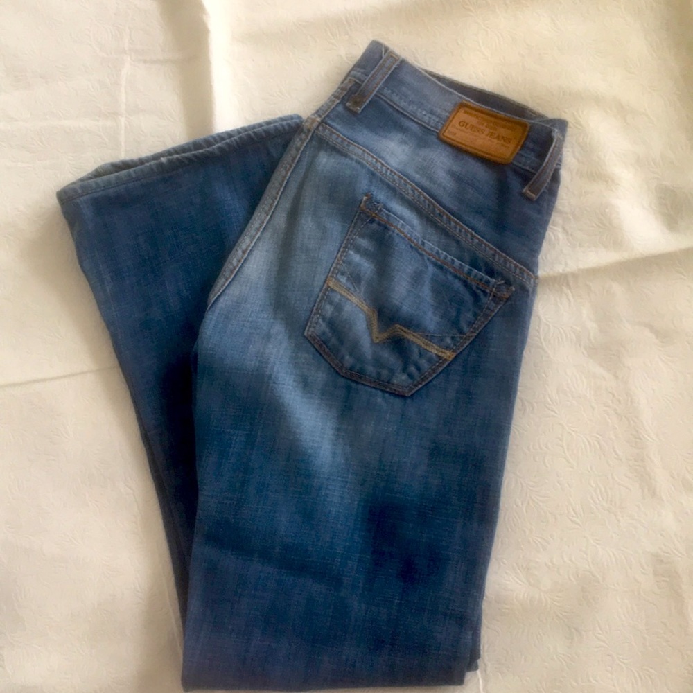 GUESS JEANS - Wide Leg, 100% Cotton, Size 31, Button Closure, Classic Style!